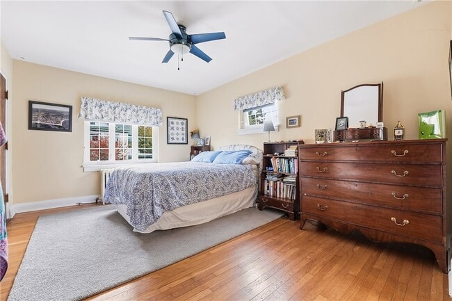 Building Photo - 901 S Trenton Ave