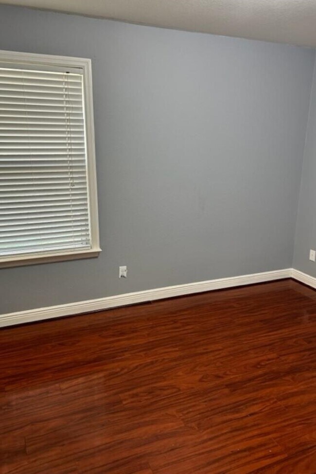 Building Photo - 4702 Planters Ridge Dr