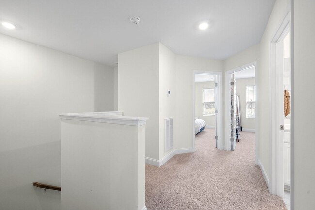 Building Photo - 967 Nance Ln