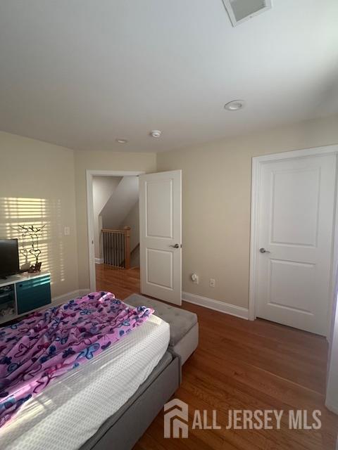 Building Photo - 354 Cliff Rd