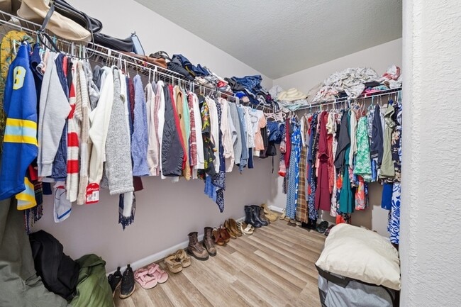 Building Photo - 507 Leonard Rd