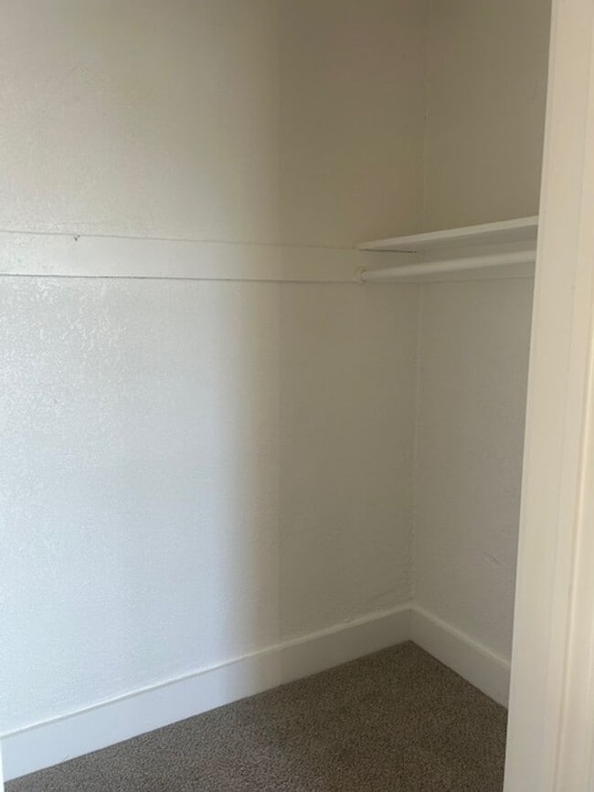 Building Photo - 3314 Tracy Ave