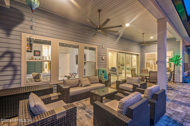 Building Photo - 452 Quail Vista Dr