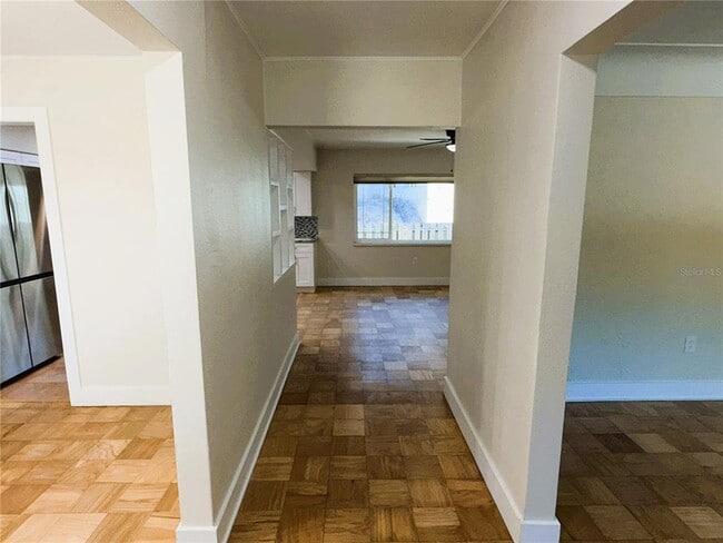 Building Photo - 4640 W Lamb Ave