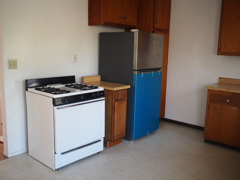 Building Photo - 3541 Davis St