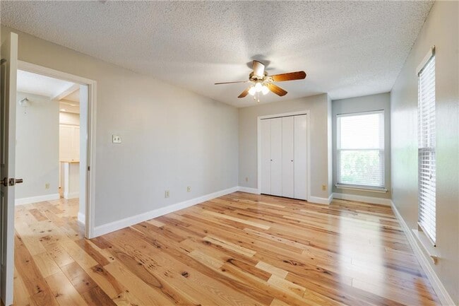 Building Photo - 1801 W 37th St