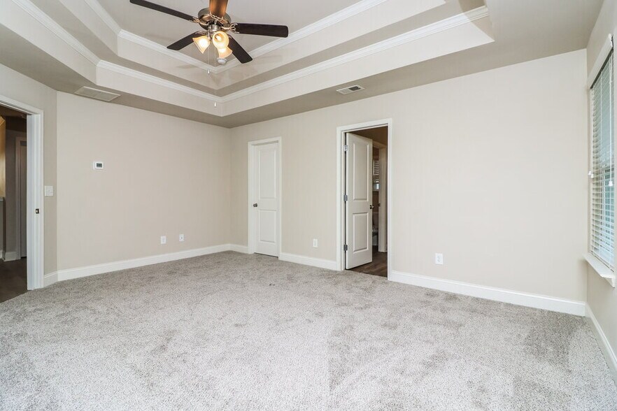 Building Photo - 279 Faron Dr