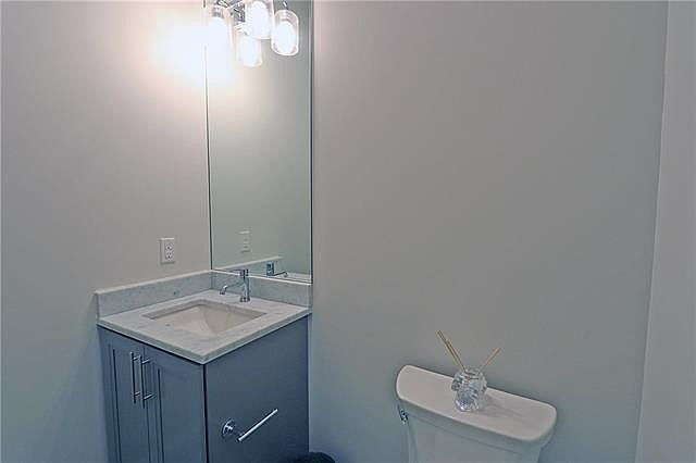 Building Photo - 2-Bed, 3-Bath on Pontchartrain Blvd – Your New Orleans Oasis Awaits!"