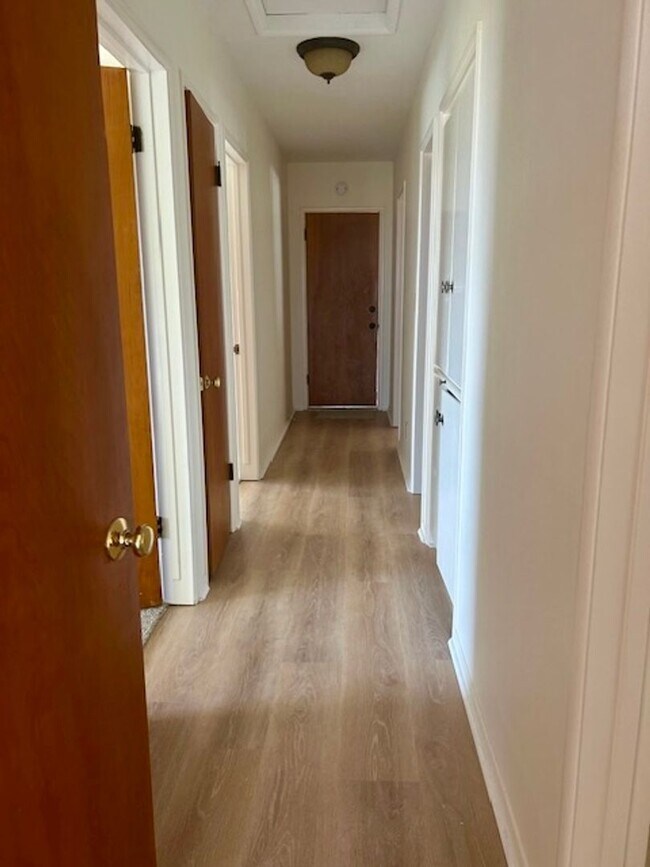 Building Photo - Three Bedroom Riviera Home with Ocean View...