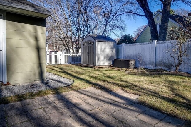 Building Photo - 58 Beaver Dam Rd