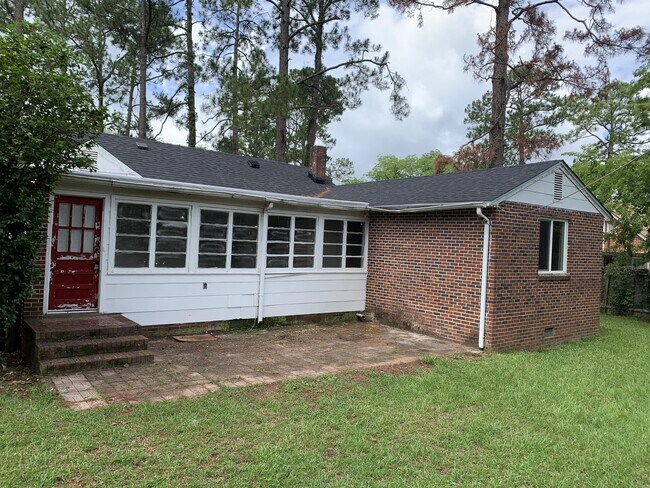 Building Photo - 1133 Mary Ave