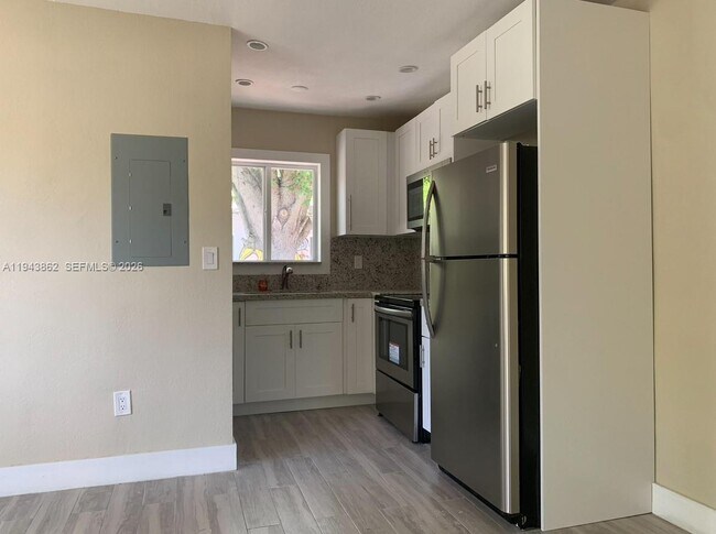 Building Photo - 55 NE 59th St