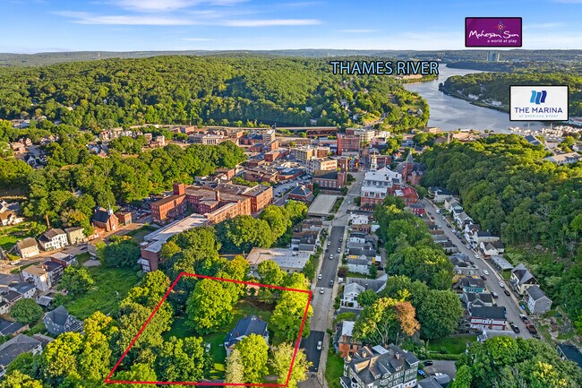 Building Photo - 161 Broadway