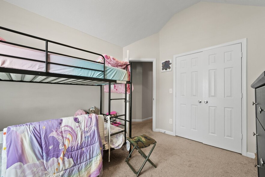 Building Photo - 30 Zebulon Pl