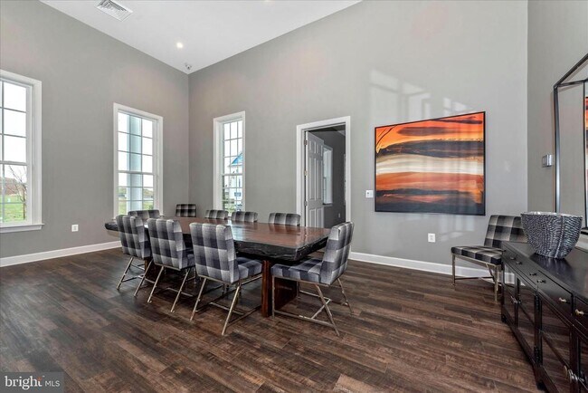 Building Photo - 5018 Judicial Wy