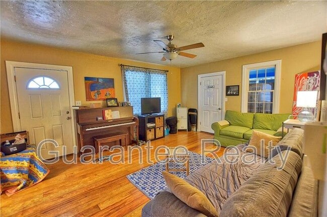 Building Photo - 119 N Longfellow Blvd