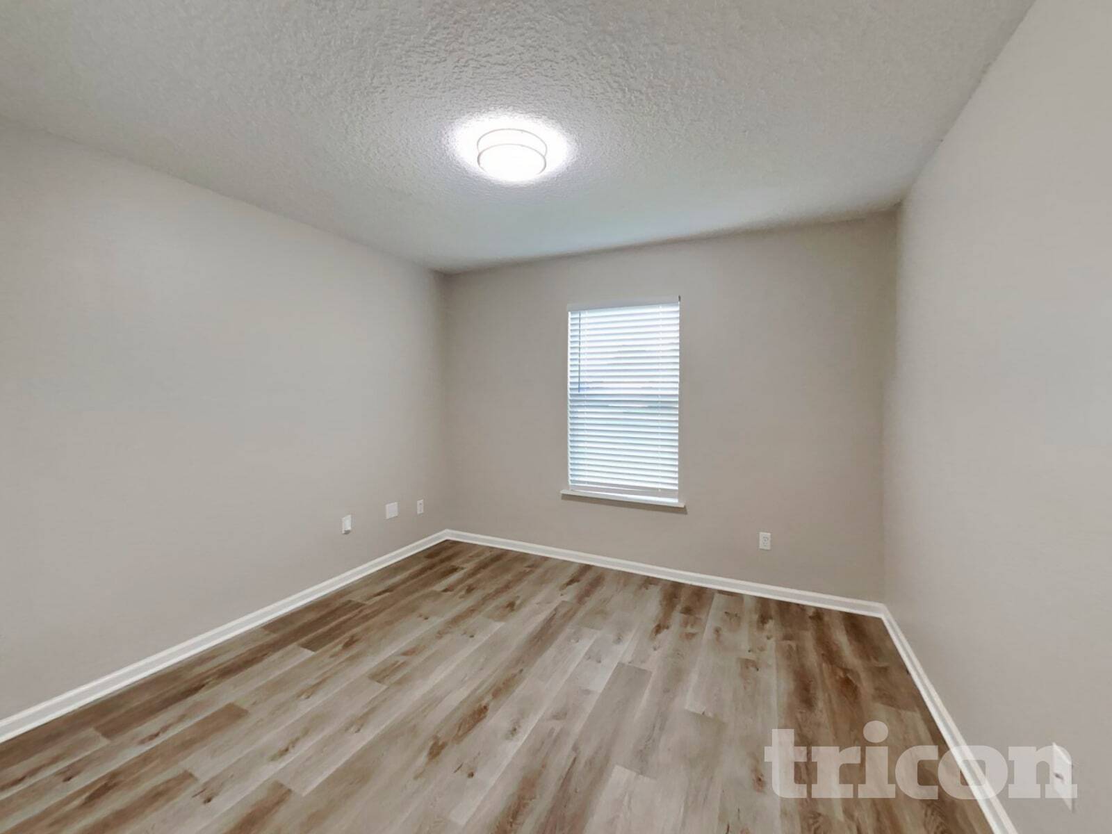 Building Photo - 757 Martin Lakes Dr E