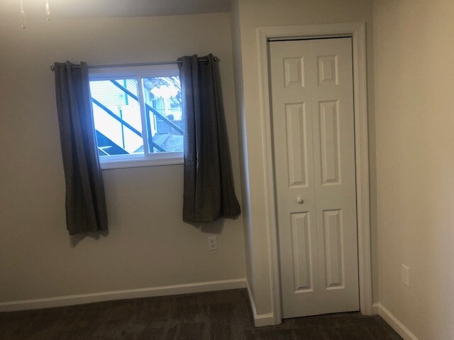 Bedroom - 39 S 5th Ave