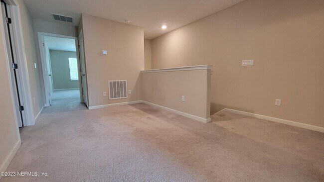 Building Photo - 2567 Sandy Dune Dr
