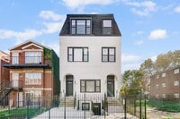 Building Photo - 2735 W Polk St