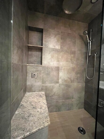 Rain Shower with Bench - 2000 N Lincoln Park W