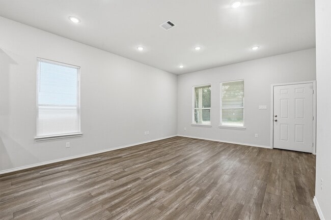 Building Photo - 10176 Barberry St