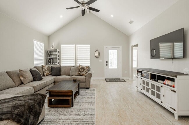 Building Photo - Available