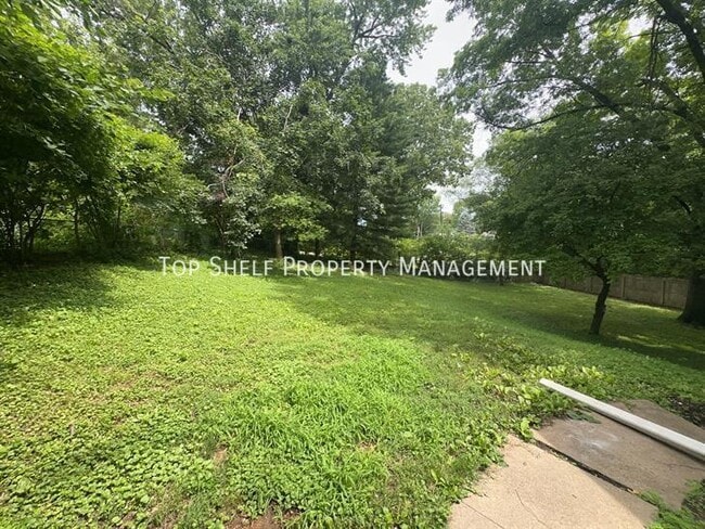 Building Photo - 6103 Dagle Dr