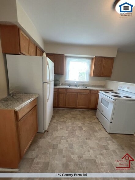 Building Photo - 159 County Farm Rd