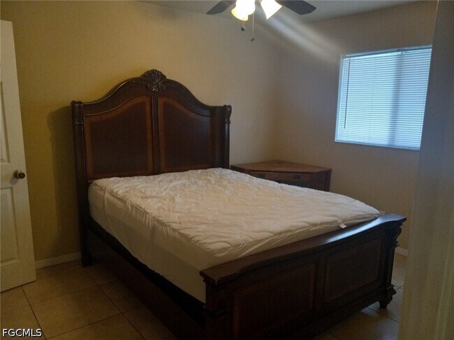 Building Photo - 1106 SE 21st Ln