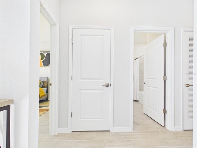 Building Photo - 566 Marion Oaks Blvd