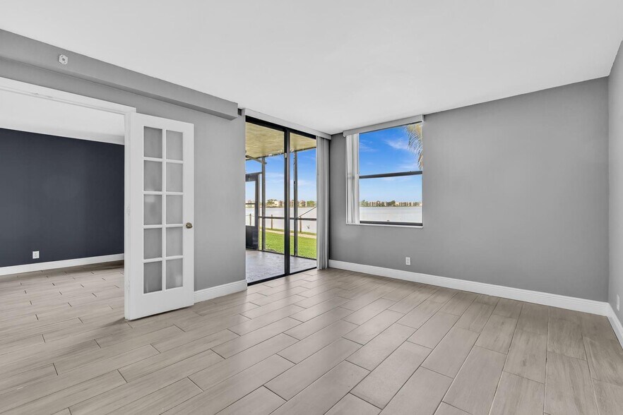 Building Photo - 109 Lake Emerald Dr