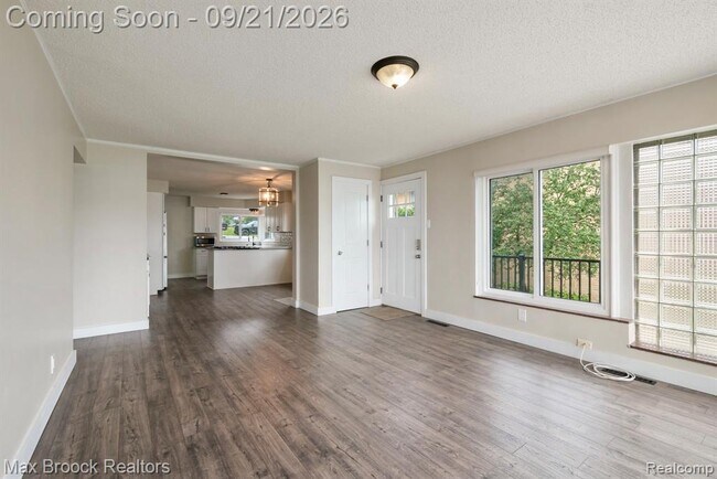 Building Photo - 4151 Bluebird Dr