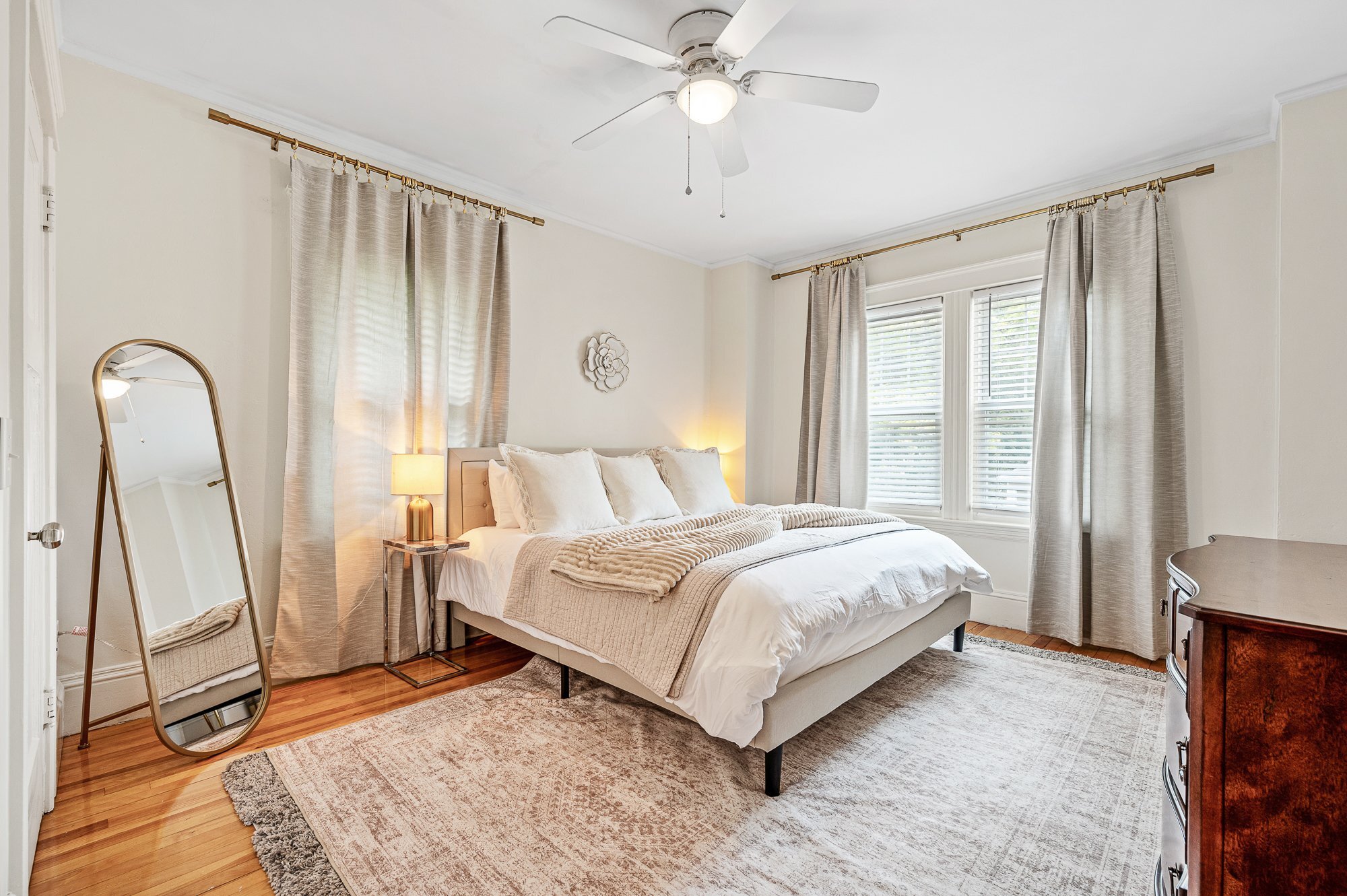 Building Photo - 9 Ivanhoe Rd