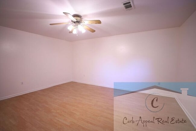Building Photo - First month move in special $900!! Beautiful 3-bed, 2 bath condo with fireplace, 2-car garage - i...