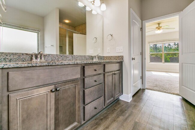 Building Photo - Stunning Two-Story Home with 4 Bedrooms, 2.5 Baths, and an Upstairs Living Room!