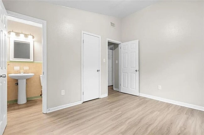 Building Photo - 3 bed 1.5 bath Stunner in Mobile