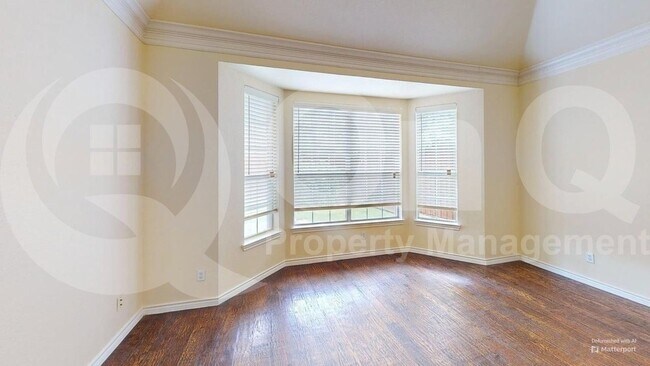 Building Photo - 3112 Chippenham Dr