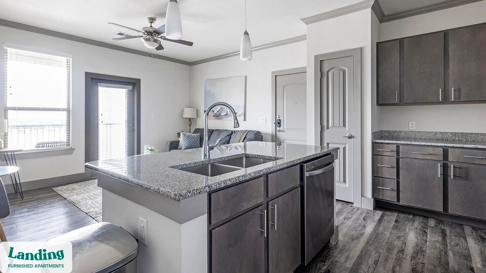 Building Photo - 12500 Shadowglen Trce