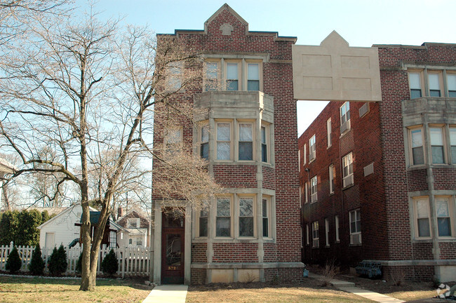 Building Photo - 3726 - 3730 School Ln