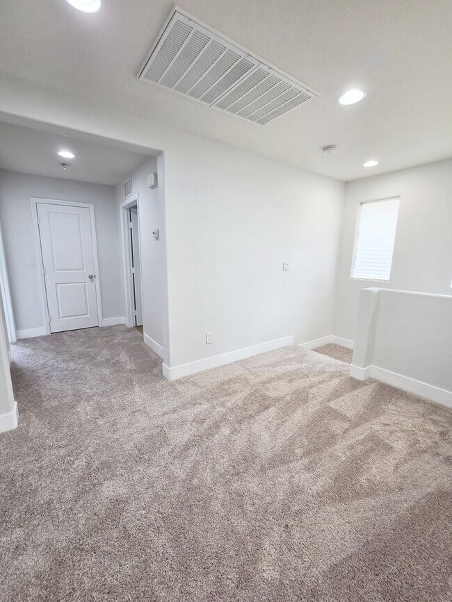 Building Photo - 5479 Bristol Grove Ln