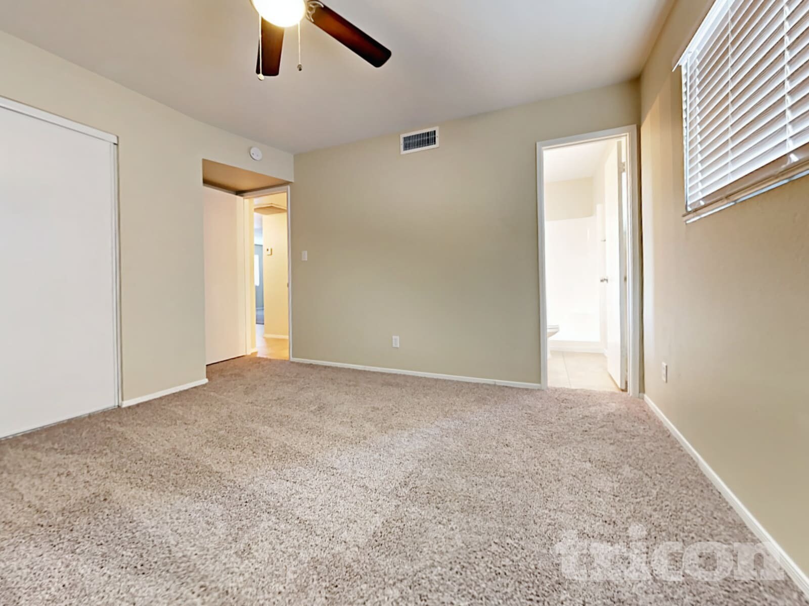 Building Photo - 11448 N 46th Ave