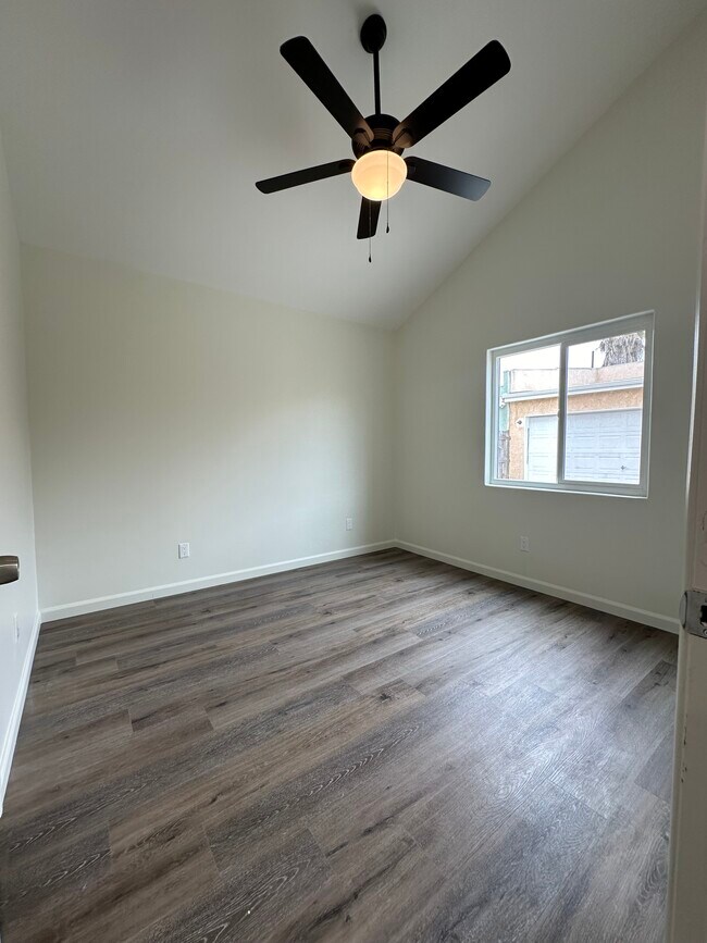 Building Photo - 3623 W 105th St