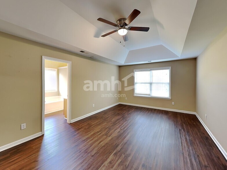 Building Photo - 3380 Lake Breeze Ct