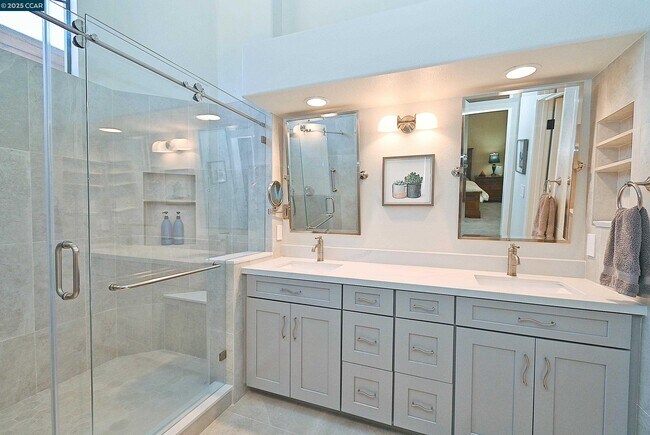Building Photo - 800 Beaver Creek Ct