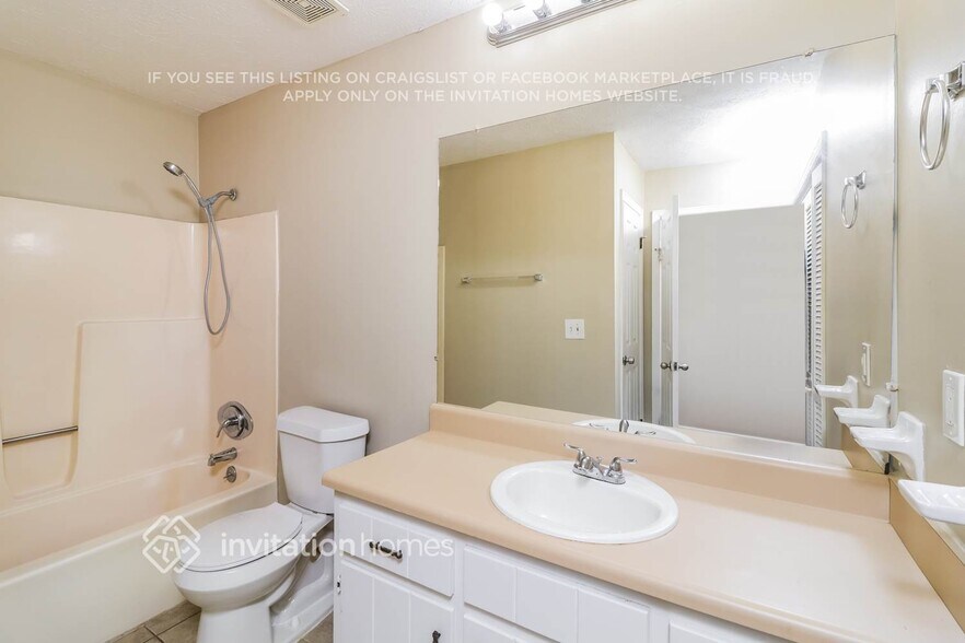 Building Photo - 4121 Willow Ridge Rd