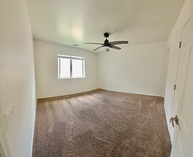 Building Photo - Beautiful remodeled 2 bed 2 bath home in Prescott Valley!