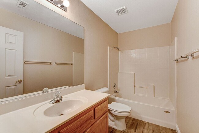 Building Photo - 5053 Cedar Lawn Way