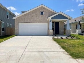 Building Photo - 148 River Hills Dr