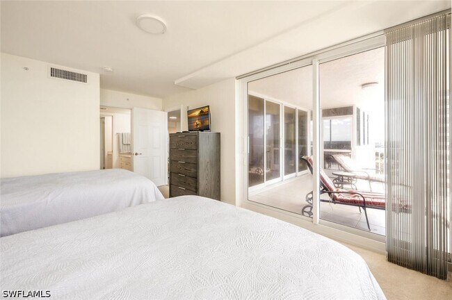 Building Photo - 6849 Grenadier Blvd